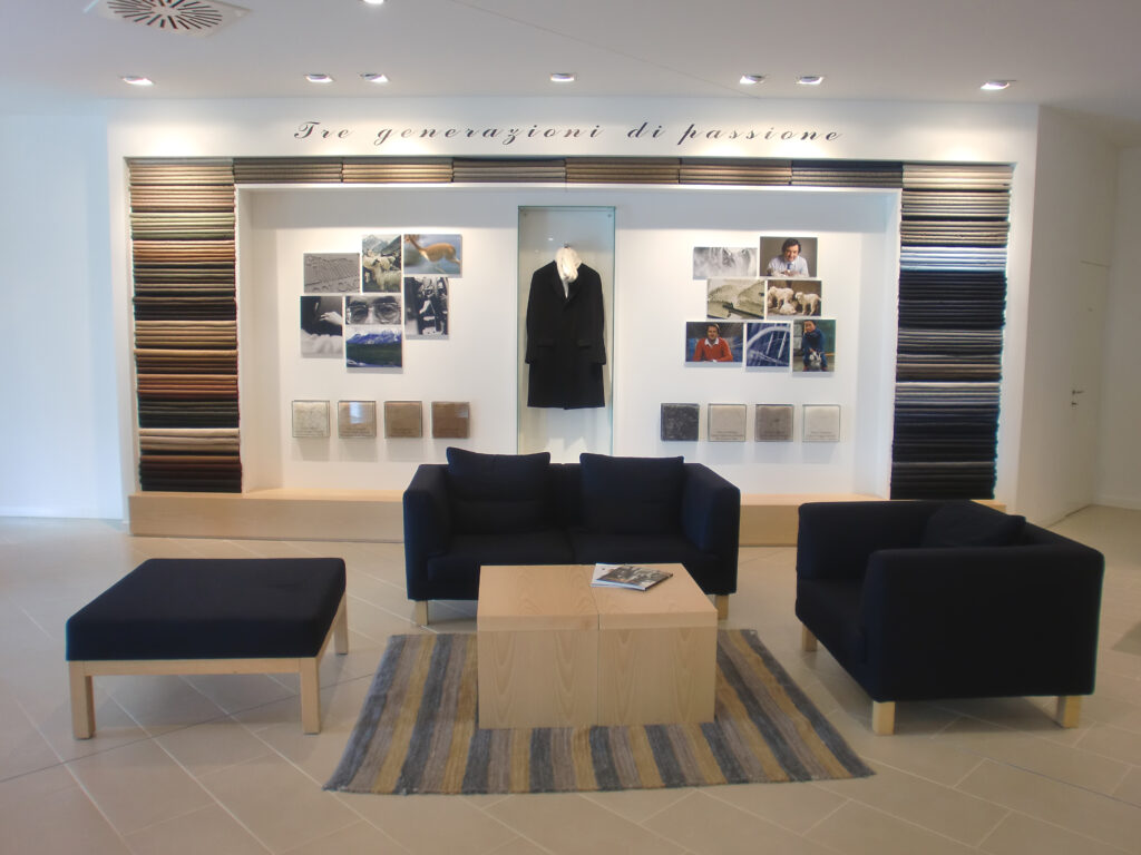 Lanificio Colombo - shop a Romagnano Sesia