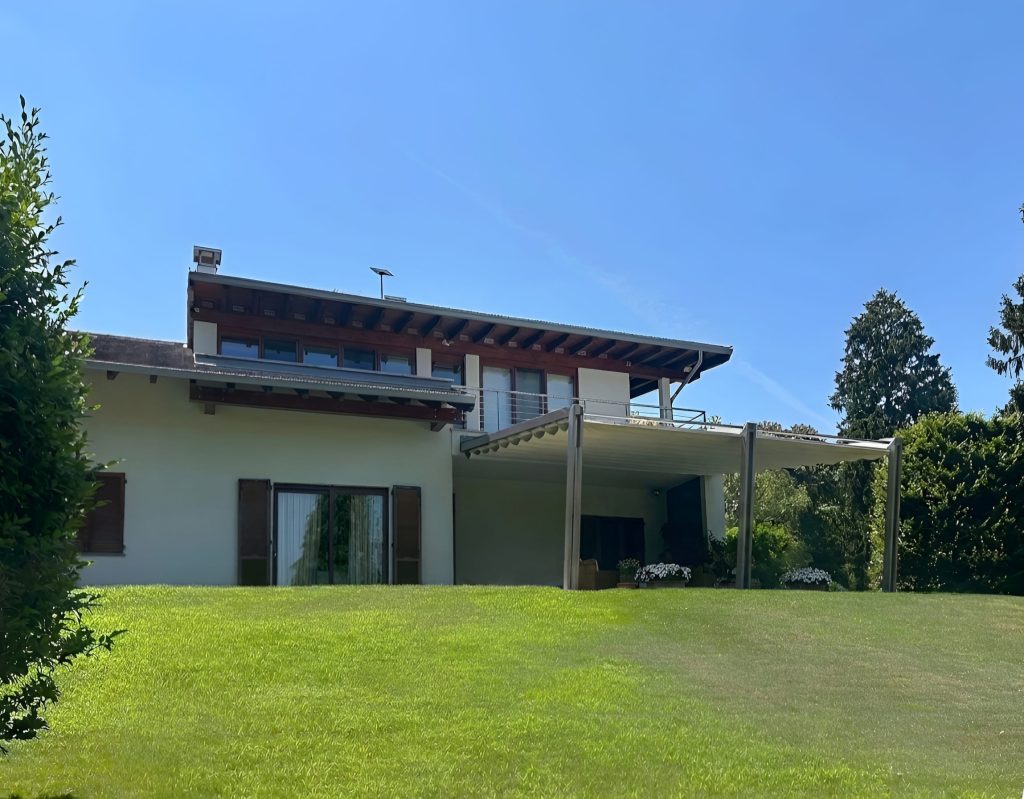 Villa ad Arona - ristrutturazione con ampliamento